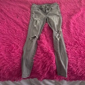 Grey American eagle jeans!